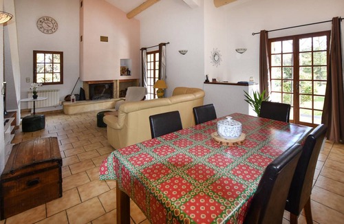 Loriol-du-Comtat House | 130 m² House ∙ 3 bedrooms ∙ 6 guests