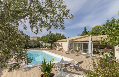 Noves Villa | 135 m² Villa ∙ 3 bedrooms ∙ 6 guests
