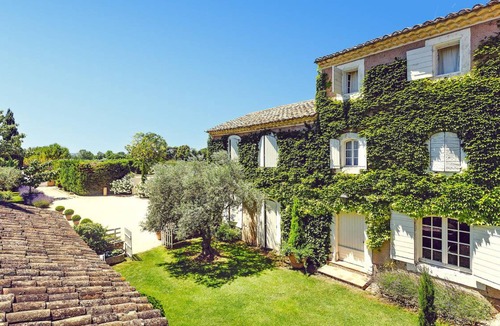 Robion House | 139 m² House ∙ 3 bedrooms ∙ 5 guests