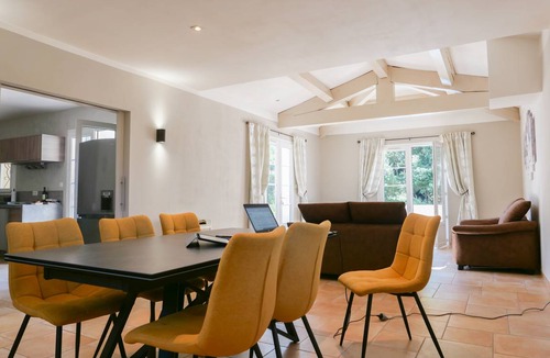 Bollene Villa | 140 m² Villa ∙ 4 bedrooms ∙ 8 guests