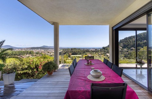 La Valette-du-Var House | 144 m² House ∙ 3 bedrooms ∙ 6 guests