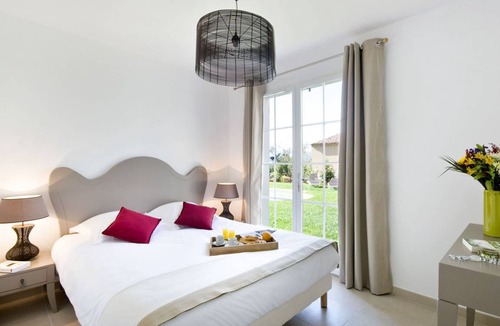 Saint-Saturnin-les-Apt House | 145 m² House ∙ 4 bedrooms ∙ 10 guests