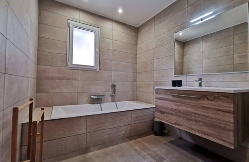 Allemagne-en-Provence House | 147 m² House ∙ 4 bedrooms ∙ 10 guests