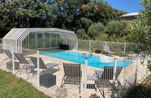 Morieres-les-Avignon Bed & Breakfast | 150 m² Bed and breakfast ∙ 3 bedrooms ∙ 7 guests
