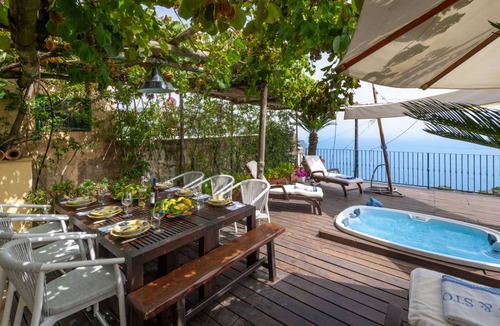 Ravello Villa | 150 m² Villa ∙ 3 bedrooms ∙ 6 guests