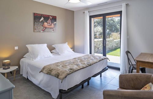 Beaumes-de-Venise Villa | 151 m² Villa ∙ 4 bedrooms ∙ 8 guests