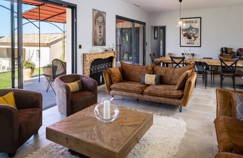 Beaumes-de-Venise Villa | 154 m² Villa ∙ 4 bedrooms ∙ 8 guests