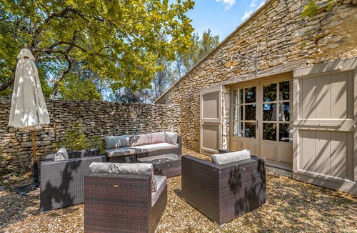 Lacoste House | 170 m² House ∙ 4 bedrooms ∙ 10 guests