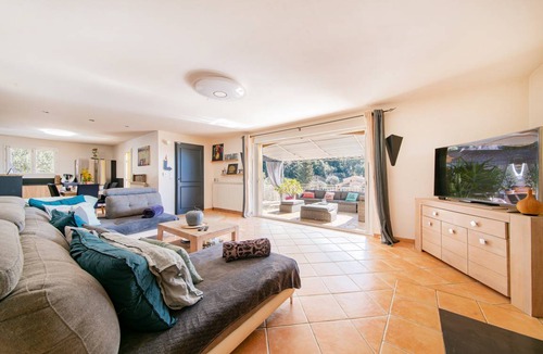 Aups Villa | 175 m² Villa ∙ 4 bedrooms ∙ 8 guests