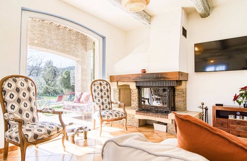 Figanieres House | 180 m² House ∙ 1 bedroom ∙ 8 guests