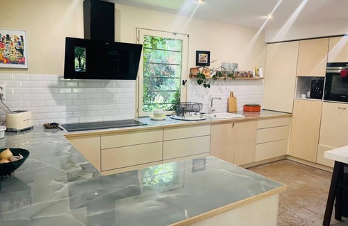 Robion House | 180 m² House ∙ 3 bedrooms ∙ 6 guests