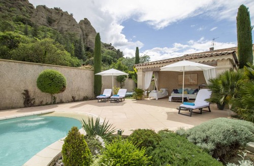 Digne-les-Bains Villa | 180 m² Villa ∙ 3 bedrooms ∙ 6 guests