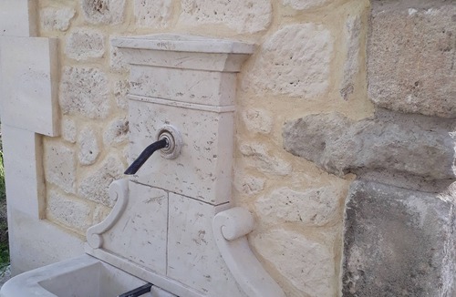Chateaurenard Other | 18th century Provencal farmhouse with swimming pool between St Rémy de Provence and Avignon.