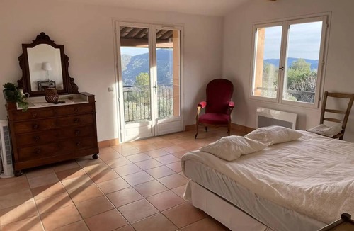 Bargemon House | 191 m² House ∙ 3 bedrooms ∙ 6 guests