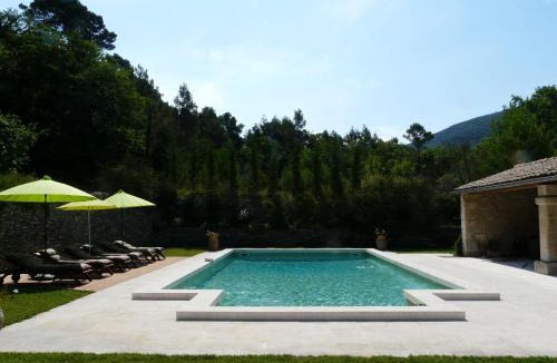 Lacoste House | 19th century Provencal Mas with pool in Provence in the Luberon, sleeps 6
