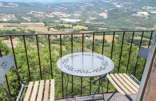 Viens House | 2 bedroom accommodation in Viens