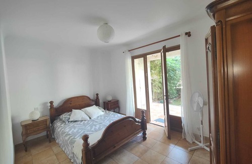 Les Salles-sur-Verdon House | 2-bedroom apartment with garden, 5-minute walk from Lac de Ste Croix.