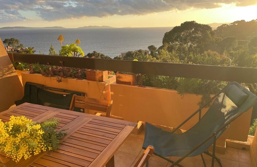 Le Rayol Apartment | 2 ROOMS EXCEPTIONAL SEA VIEW 5 min WALK FROM BEACH AND RAYOL VILLAGE (VAR)