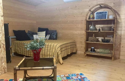 Cornillon-Confoux Ski Chalet | 20 m² Chalet ∙ 1 bedroom ∙ 2 guests