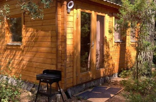 Cornillon-Confoux Ski Chalet | 20 m² Chalet ∙ 1 bedroom ∙ 2 guests