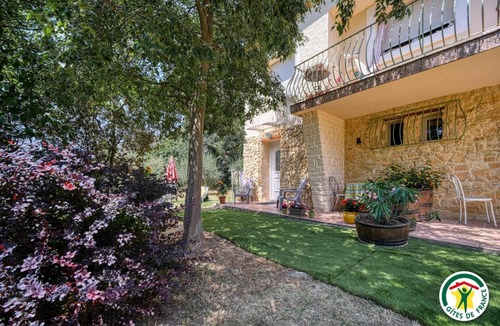 Suze-la-Rousse House | 20 m² Gîte ∙ 2 guests