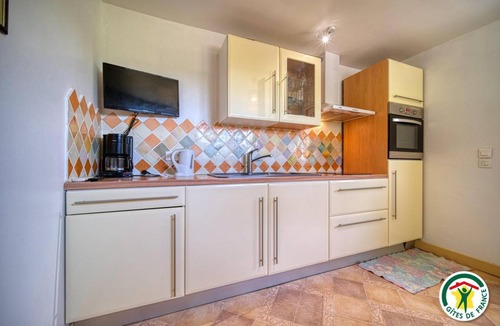 Suze-la-Rousse House | 20 m² Gîte ∙ 2 guests