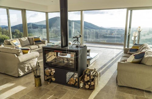 La Londe-les-Maures House | 200 m² House ∙ 4 bedrooms ∙ 9 guests