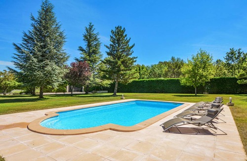 Saint-Cannat House | 205 m² House ∙ 5 bedrooms ∙ 10 guests