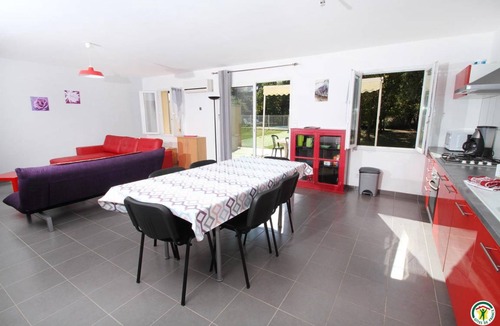 Colonzelle House | 220 m² Gîte ∙ 6 bedrooms ∙ 12 guests
