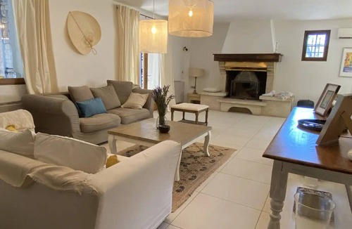 Gargas House | 230 m² House ∙ 6 bedrooms ∙ 14 guests