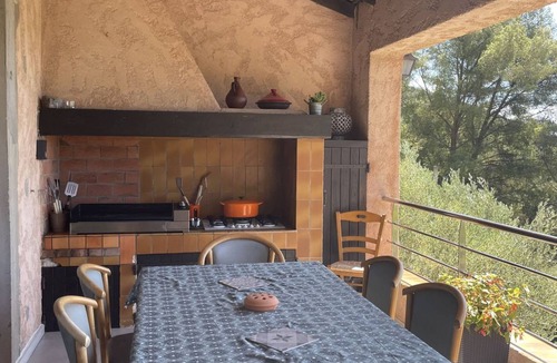 La Valette-du-Var Villa | 230 m² Villa ∙ 4 bedrooms ∙ 7 guests