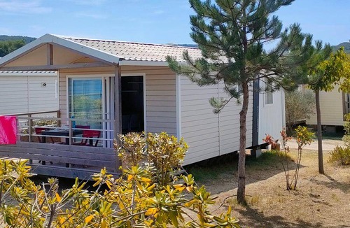 Saint-Mitre-les-Remparts House | 24 m² Mobile home ∙ 2 bedrooms ∙ 4 guests