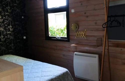 Paluds de Noves Ski Chalet | 24 m² Chalet ∙ 1 bedroom ∙ 2 guests