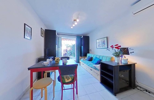 Les Bormettes Apartment | 25 m² Apartment ∙ 1 bedroom ∙ 4 guests