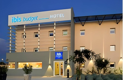 Istres Hotel | 25 m² Hotel ∙ 127 guests