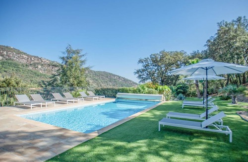 Plan-de-la-Tour Villa | 250 m² Villa ∙ 5 bedrooms ∙ 10 guests