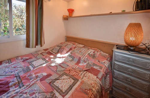 Entraigues-sur-la-Sorgue Other | 26 m² Camping ∙ 2 bedrooms ∙ 3 guests