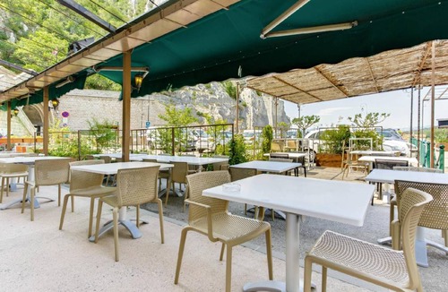 Sisteron Hotel | 26 m² Hotel ∙ 8 guests