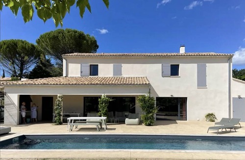 Malaucene Villa | 260 m² Villa ∙ 5 bedrooms ∙ 10 guests