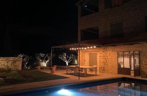 Le Barroux Villa | 260 m² Villa ∙ 6 bedrooms ∙ 13 guests
