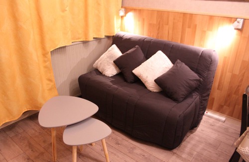 Pra Loup Apartment | 26m2 studio 30 meters from the ski slopes tastefully furnished