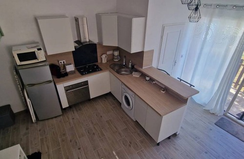 Cuges-les-Pins Apartment | 27 m² Studio flat ∙ 1 bedroom ∙ 4 guests