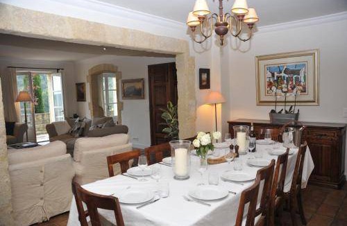 Bonnieux Villa | 279 m² Villa ∙ 5 bedrooms ∙ 10 guests