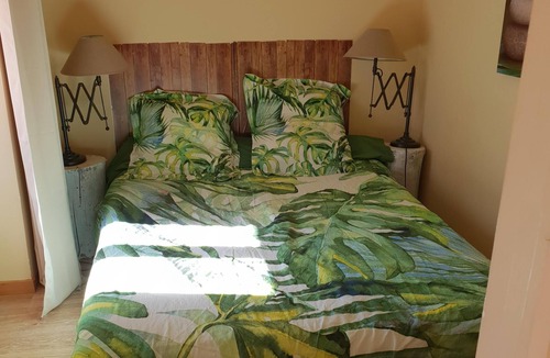Seranon House | 3 * accommodation surrounded by nature with indoor pool access in a stud farm