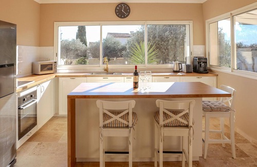Rochefort-du-Gard House | 3 bedroom stunning home in Rochefort