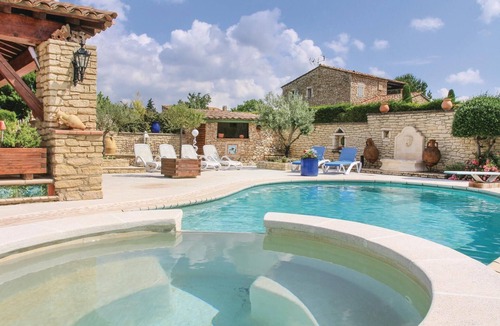 Gordes House | 3 bedroom stunning home in Gordes