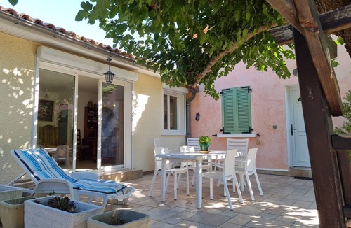 Saint-Mandrier-sur-Mer House | 3 bedroom villa in the center of Saint Mandrier village