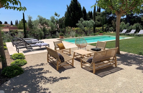 Maussane House | 3 minutes from the center (Provencal village) and shops: Mas St Olive with swimming pool