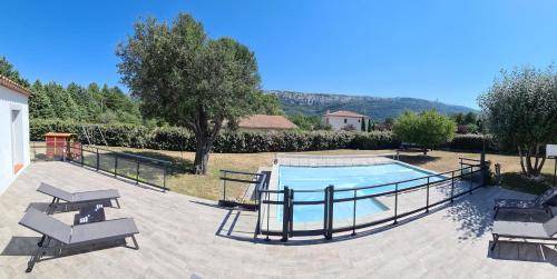Plan-d'Aups-Sainte-Baume Ski Chalet | 30 m² Chalet ∙ 1 bedroom ∙ 4 guests