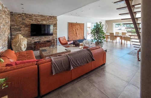 Cuers House | 300 m² House ∙ 4 bedrooms ∙ 8 guests